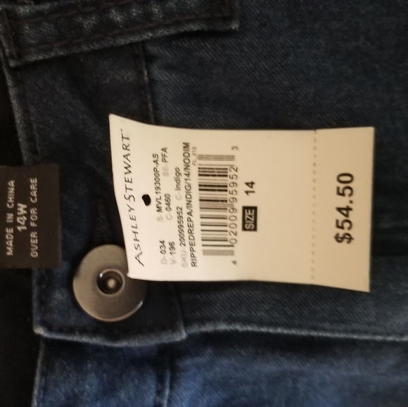 Sz 14 Ashley Stewart Indigo Distressed Jean - Picture 5 of 13